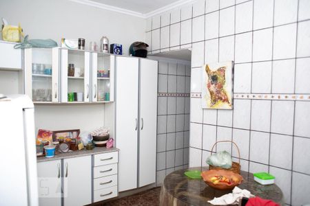 Casa para alugar com 300m², 4 quartos e 10 vagas Casa para alugar com 300m², 4 quartos e 10 vagasCozinha