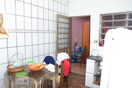 Casa para alugar com 300m², 4 quartos e 10 vagas Casa para alugar com 300m², 4 quartos e 10 vagasCozinha