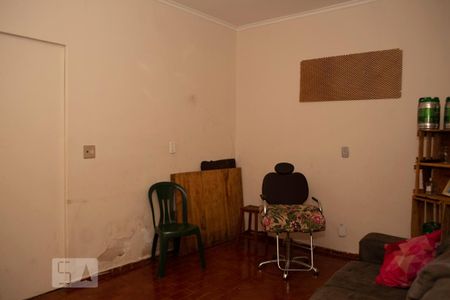 Casa para alugar com 300m², 4 quartos e 10 vagas Casa para alugar com 300m², 4 quartos e 10 vagasSala