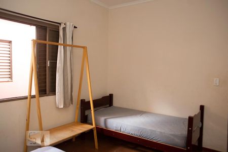 Casa para alugar com 300m², 4 quartos e 10 vagas Casa para alugar com 300m², 4 quartos e 10 vagasQuarto