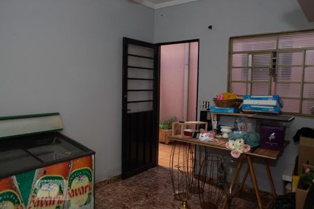 Casa para alugar com 300m², 4 quartos e 10 vagas Casa para alugar com 300m², 4 quartos e 10 vagasQuarto
