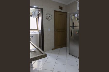 Apartamento à venda com 120m², 4 quartos e 2 vagasCozinha