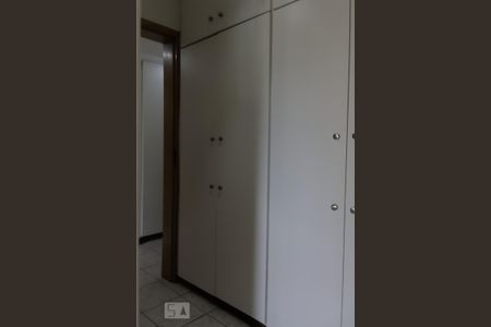 Apartamento à venda com 120m², 4 quartos e 2 vagasCloset de Suíte