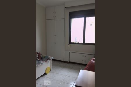Apartamento à venda com 120m², 4 quartos e 2 vagasQuarto 2