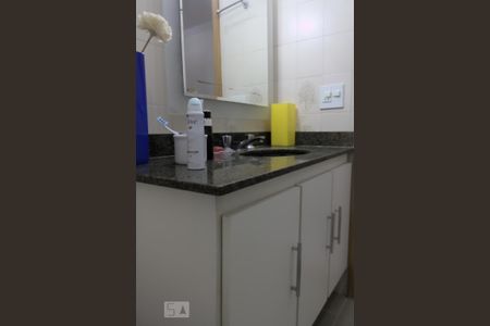 Apartamento à venda com 120m², 4 quartos e 2 vagasBanheiro 