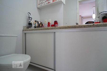 Apartamento à venda com 78m², 2 quartos e 2 vagasBanheiro da Suíte