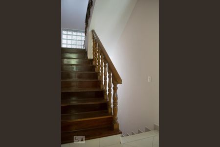 Casa à venda com 500m², 5 quartos e 4 vagashall escadas