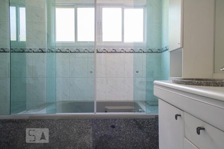 Casa à venda com 500m², 5 quartos e 4 vagasbanheiro quarto 5