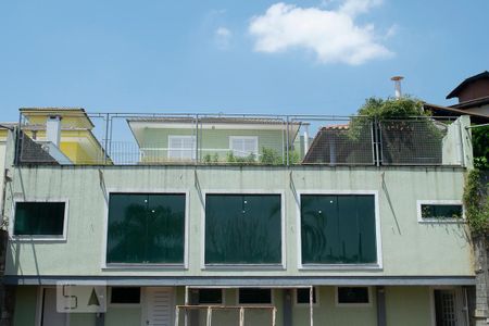 Casa à venda com 500m², 5 quartos e 4 vagasfachada interna