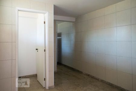 Casa à venda com 500m², 5 quartos e 4 vagasvestiário