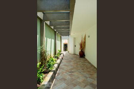 Casa à venda com 500m², 5 quartos e 4 vagaslateral