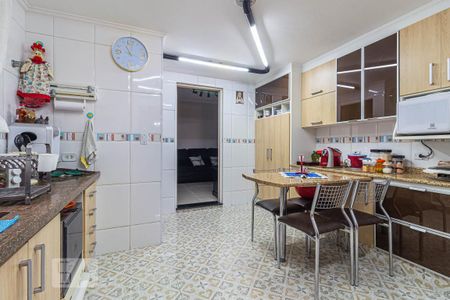 Casa à venda com 220m², 4 quartos e 3 vagasCozinha