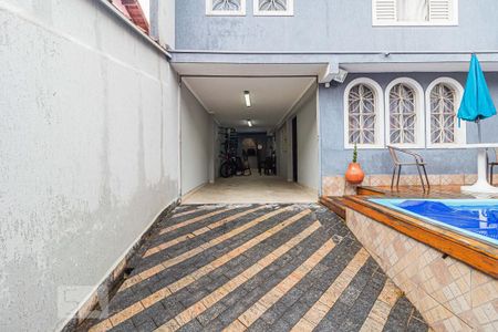 Casa à venda com 220m², 4 quartos e 3 vagasEntrada Garagem