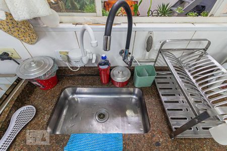 Casa à venda com 220m², 4 quartos e 3 vagasCozinha - Torneira