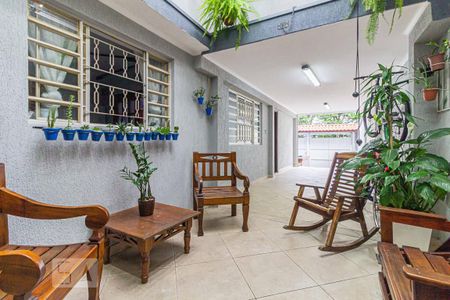Casa à venda com 220m², 4 quartos e 3 vagasQuintal
