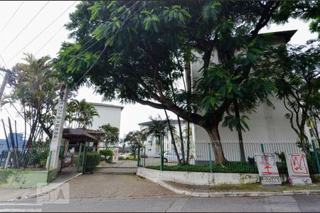 Apartamento para alugar com 73m², 2 quartos e 1 vagaFachada do Condomínio