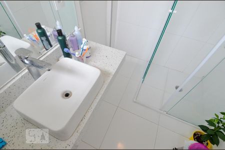 Apartamento para alugar com 73m², 2 quartos e 1 vagaBanheiro da Suíte 1