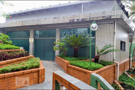 Apartamento para alugar com 73m², 2 quartos e 1 vagaÁrea comum - Salão de festas