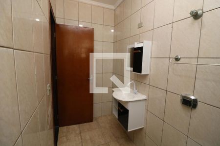 Banheiro da Suíte de casa para alugar com 3 quartos, 100m² em Cidade São Mateus, São Paulo