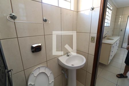 Casa para alugar com 100m², 3 quartos e 1 vagaBanheiro