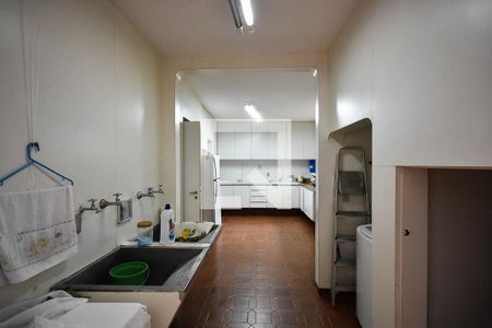 Casa à venda com 540m², 4 quartos e 7 vagasÁrea de serviço