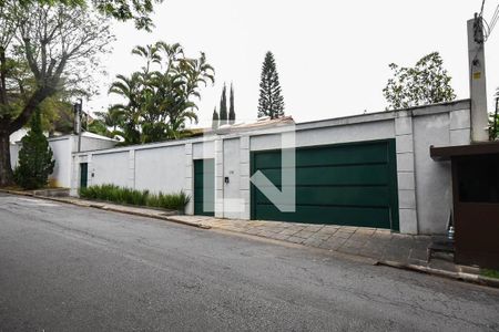 Casa à venda com 540m², 4 quartos e 7 vagasFachada