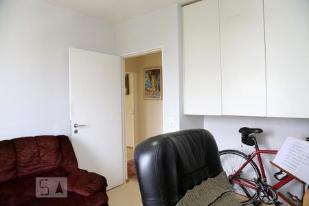 Apartamento à venda com 130m², 3 quartos e 2 vagasQuarto 3 