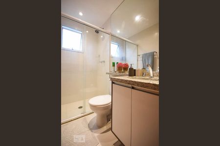 Apartamento à venda com 97m², 2 quartos e 2 vagasBanheiro suíte 1