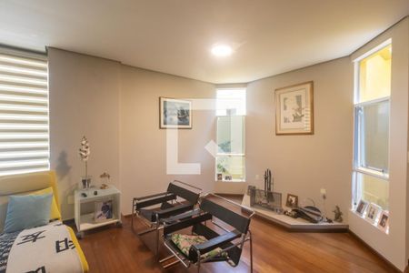 Sala de casa para alugar com 6 quartos, 350m² em Jardim Novo Mundo, São Paulo