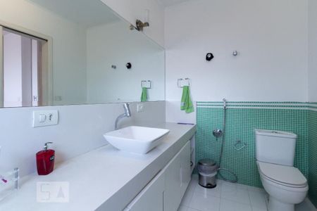 Casa à venda com 350m², 4 quartos e 4 vagas Casa à venda com 350m², 4 quartos e 4 vagasBanheiro da Suíte 1