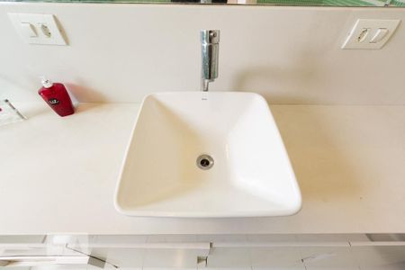 Casa à venda com 350m², 4 quartos e 4 vagas Casa à venda com 350m², 4 quartos e 4 vagasBanheiro da Suíte 1