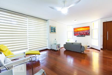 Sala 1 de casa para alugar com 4 quartos, 350m² em Jardim Novo Mundo, São Paulo