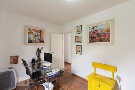 Casa à venda com 350m², 4 quartos e 4 vagas Casa à venda com 350m², 4 quartos e 4 vagasQuarto