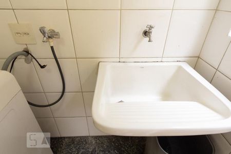 Casa à venda com 350m², 4 quartos e 4 vagas Casa à venda com 350m², 4 quartos e 4 vagasÁrea de Serviço