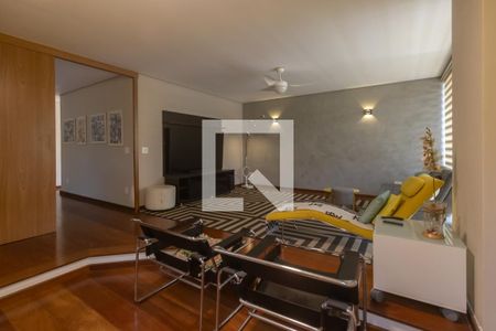 Casa à venda com 4 quartos, 350m² em Jardim Novo Mundo, São Paulo