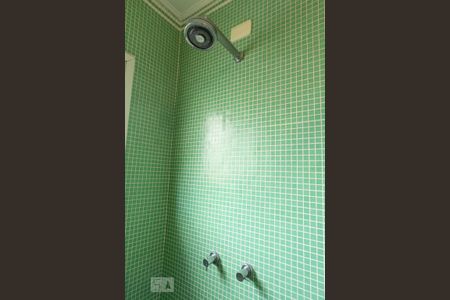 Casa à venda com 350m², 4 quartos e 4 vagas Casa à venda com 350m², 4 quartos e 4 vagasBanheiro da Suíte 1