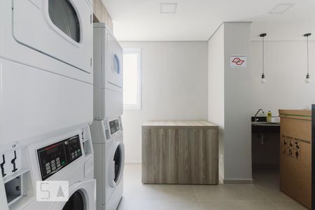 Apartamento à venda com 30m², 1 quarto e sem vaga Apartamento à venda com 30m², 1 quarto e sem vagaLavanderia