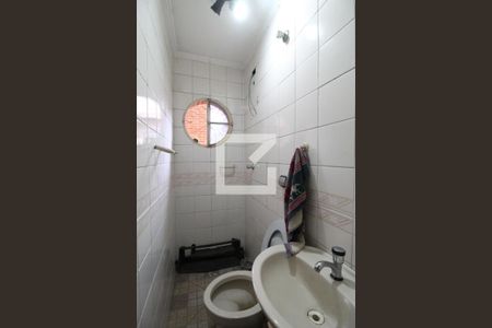 Casa à venda com 300m², 4 quartos e 3 vagasCasa 2 - Banheiro 3