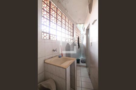 Casa à venda com 300m², 4 quartos e 3 vagasCasa 2 - lavanderia