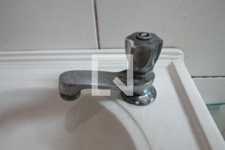 Casa à venda com 300m², 4 quartos e 3 vagasBanheiro - torneira