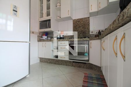 Casa à venda com 300m², 4 quartos e 3 vagasCozinha - Armários