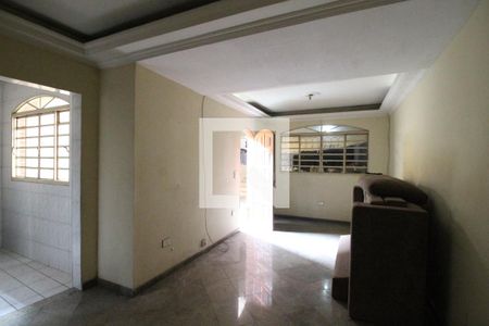Casa à venda com 300m², 4 quartos e 3 vagasCasa 2 - Sala