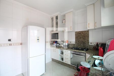 Casa à venda com 300m², 4 quartos e 3 vagasCozinha 