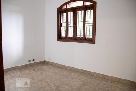 Casa à venda com 250m², 3 quartos e 5 vagas Casa à venda com 250m², 3 quartos e 5 vagasQuarto 1