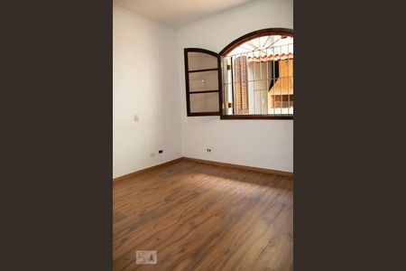 Casa à venda com 250m², 3 quartos e 5 vagas Casa à venda com 250m², 3 quartos e 5 vagasQuarto 3