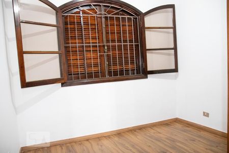 Casa à venda com 250m², 3 quartos e 5 vagas Casa à venda com 250m², 3 quartos e 5 vagasQuarto 2