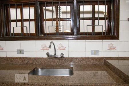 Casa à venda com 250m², 3 quartos e 5 vagas Casa à venda com 250m², 3 quartos e 5 vagasCozinha