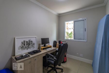 Quarto 1 de apartamento à venda com 3 quartos, 80m² em Jardim Tupanci, Barueri