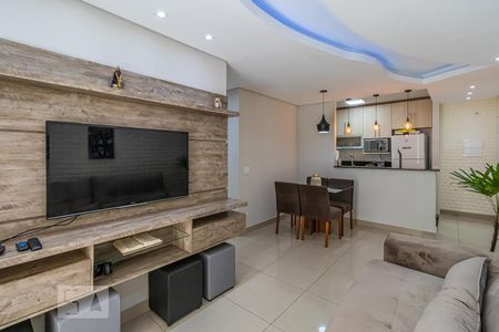 Sala de apartamento à venda com 3 quartos, 80m² em Jardim Tupanci, Barueri