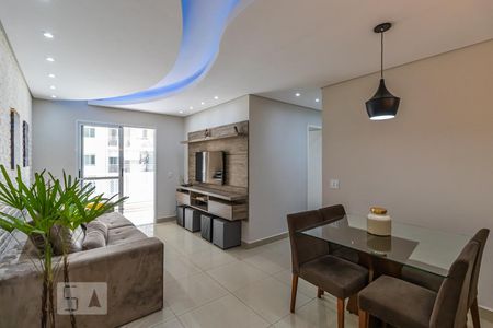 Sala de apartamento à venda com 3 quartos, 80m² em Jardim Tupanci, Barueri